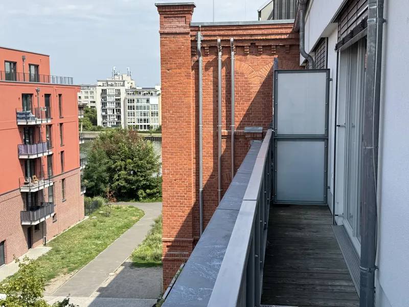 2-Zimmer-Dachgeschosswohnung mit Terrasse & Spreeblick — photo 1
